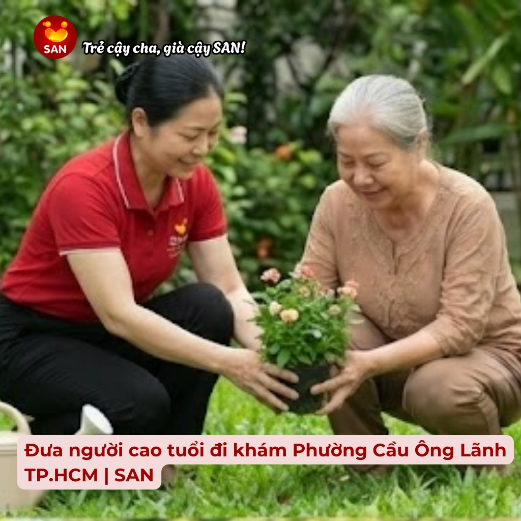 Đưa người cao tuổi đi khám Cầu Ông Lãnh