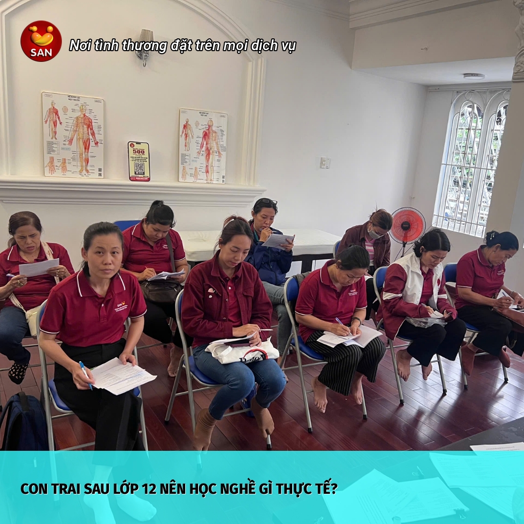 con trai sau lớp 12 học nghề gì