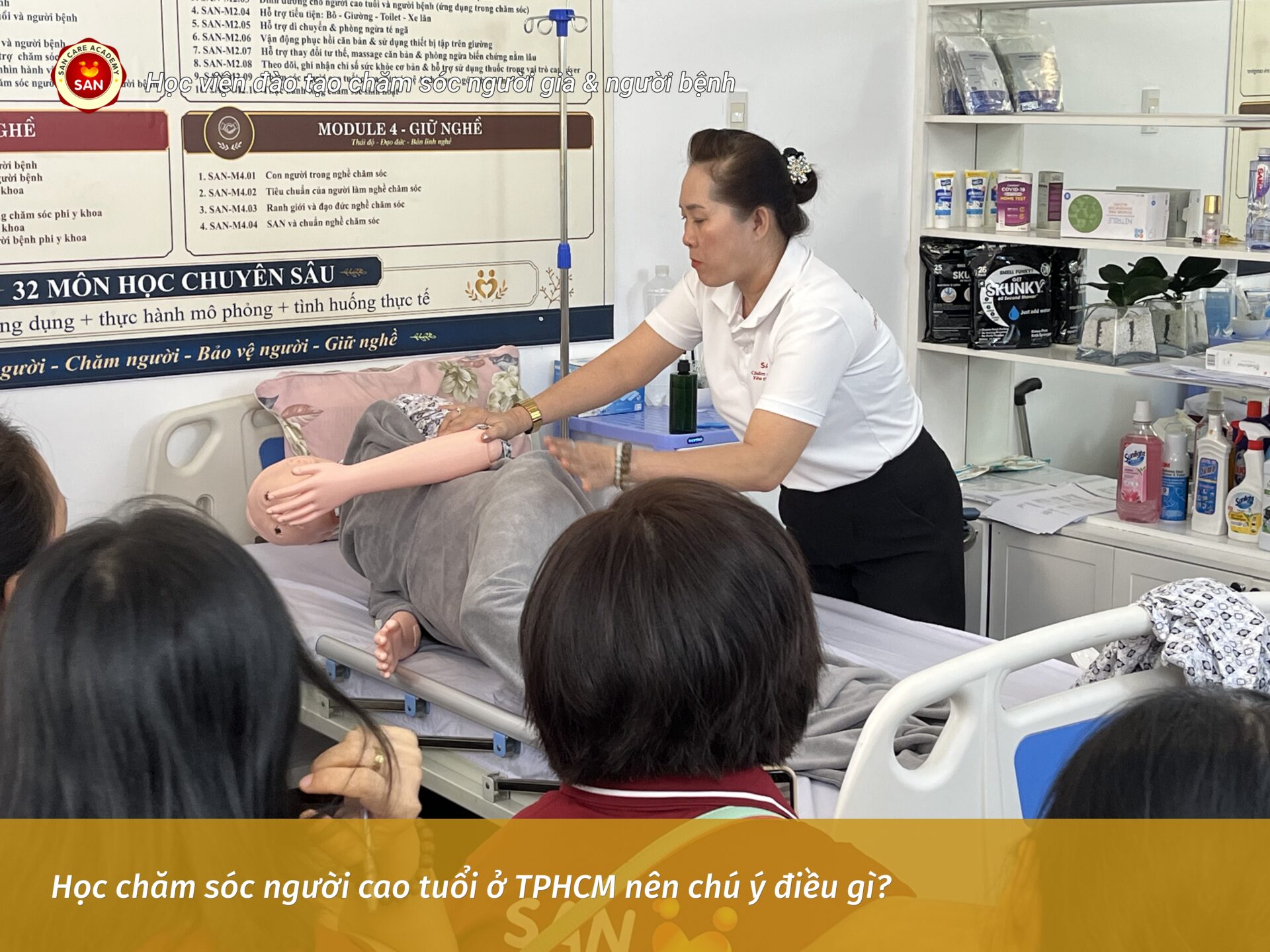 học chăm sóc người cao tuổi ở TPHCM