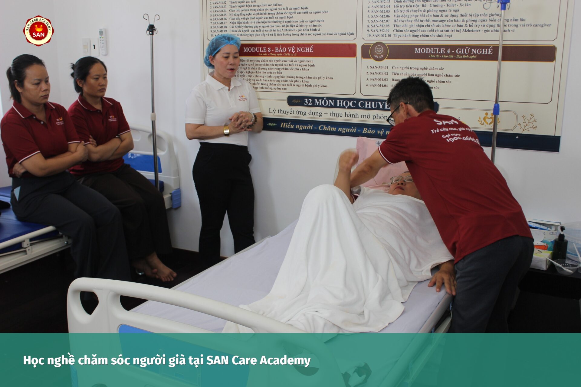 học nghề chăm sóc người già